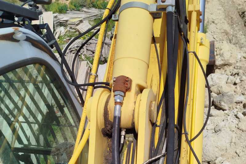 OmecoHub - Immagine NEW HOLLAND E245C